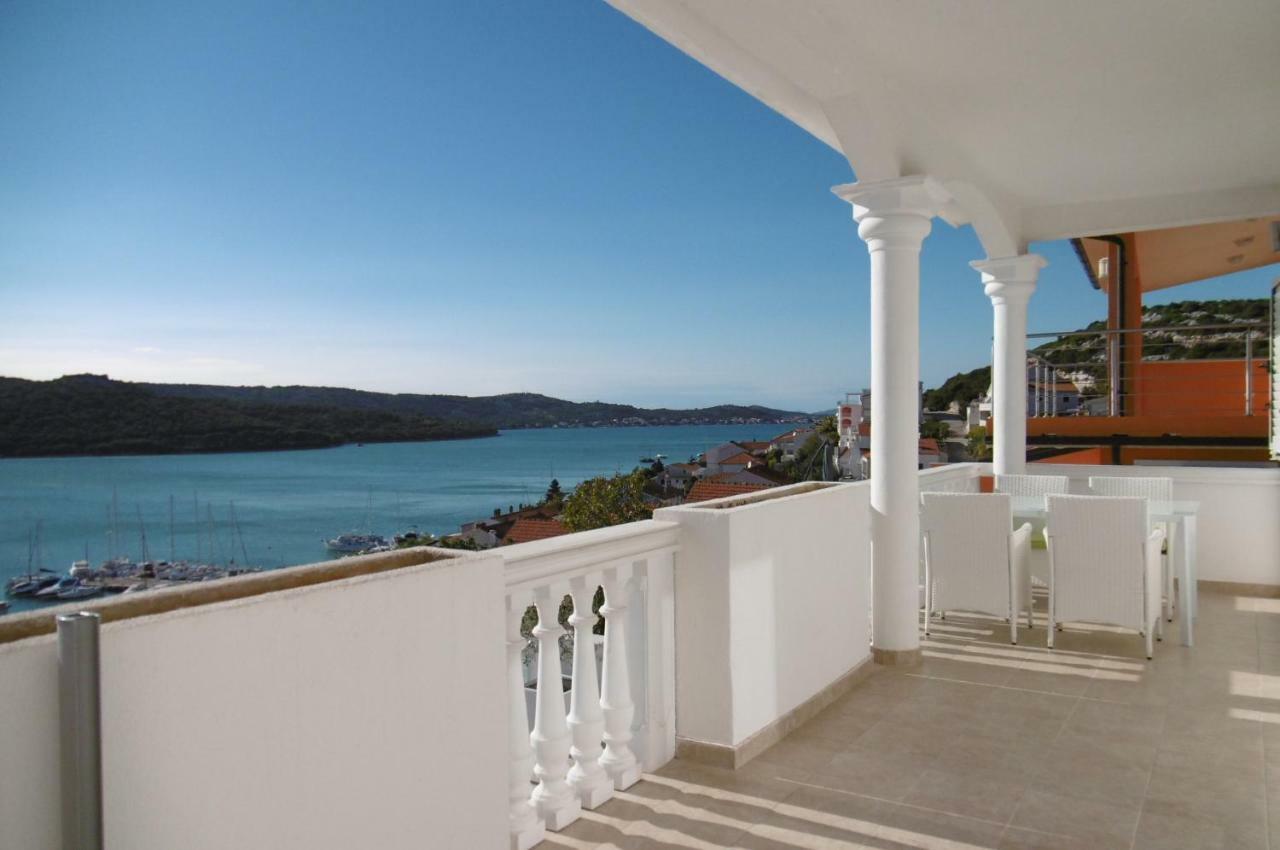 Villa Perla Tisno Exterior foto