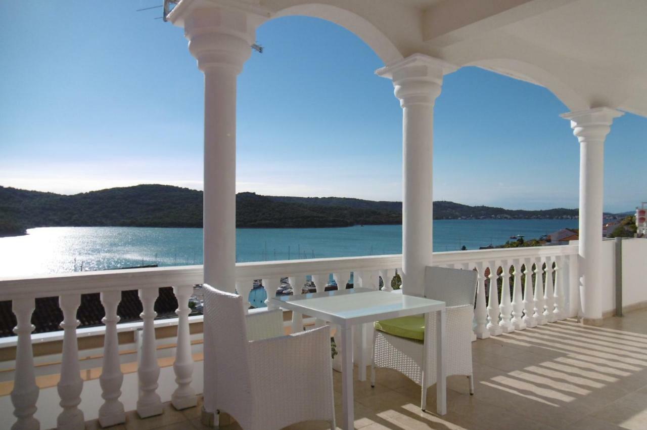 Villa Perla Tisno Exterior foto